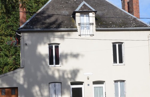 Chambon-sur-Voueize Apartment | Studio "Au Bord de L'eau" Pour 3 Personnes, à L'orée D'un Village Authentique