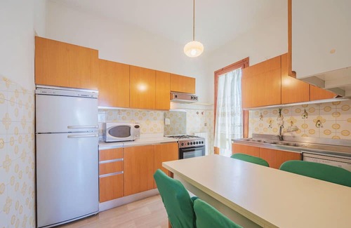 Ex Campo d'Aviazione Apartment | Lovely apartment for 5 people with A/C, TV and balcony
