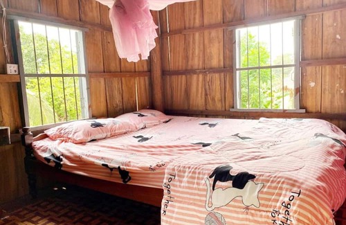 Banan Cabin | Family Batcave Homestay- Deluxe Double Room
