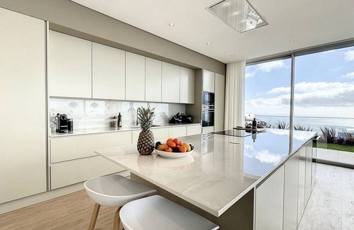 Prazeres House | Villa OceanAIR by Lovelystay