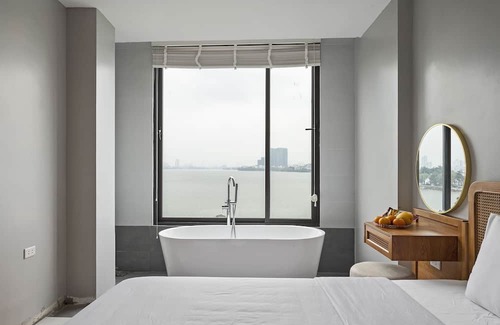 Thuy Khue Hotel | Lakeview Residence Hotel