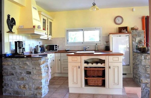Chauzon House | Villa Chauzon, 3 bedrooms, 6 persons