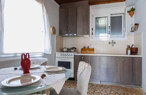 Valira House | Valira's Antique House - A Timeless Getaway