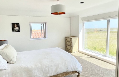 Wells-next-the-Sea House | STAY BY THE SEA- superb Norfolk coastal home in Wells-next-the-sea