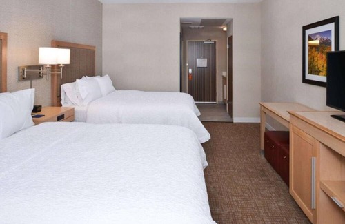 Highland House | Sports, shopping, and concerts in Denver!