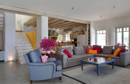 Krotiri Villa | Impeccable 6-Bed Villa in Paros - Villa Delion