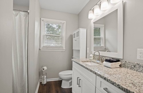 Sans Souci House | 4BR Bungalow by Swamp Rabbit: Pets and Playground