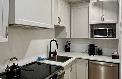 Magog Apartment | Condo Urbain Près de la Nature. Animaux Acceptés! Idéal Pour Après-ski!