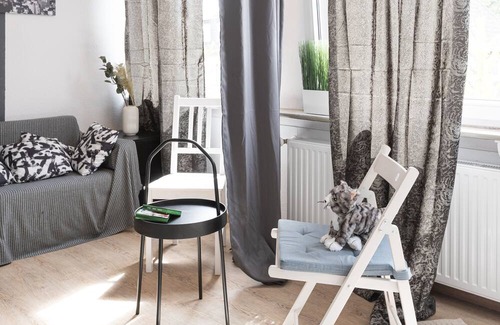 Duisburg City Center Apartment | - Nice New York Apartment in the Heart of Duisburg - Bed - Hbf - Big TV & Wifi -