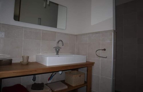 Lussan Apartment | Gîte Le Maél - Piscine & Spa Privatif