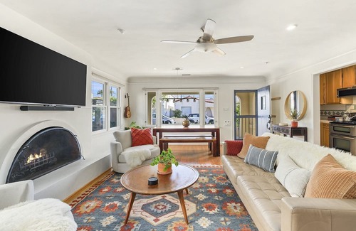 Belmont Shore House | Belmont Shore Retreat - Block from Beach