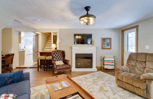 Malone Cottage | Farmhouse Cottage w/ Hot Tub, Near Titus Mountain!
