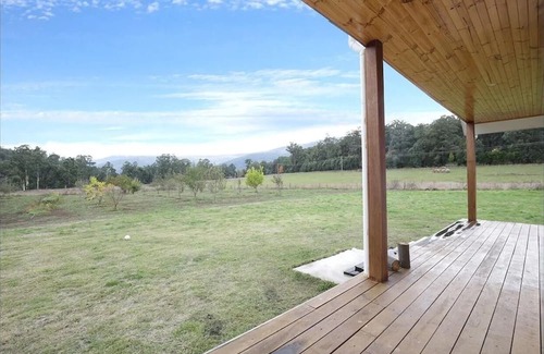 Marysville Other | Stunning Holiday Home Marysville Farm stay in Marysville, Australia