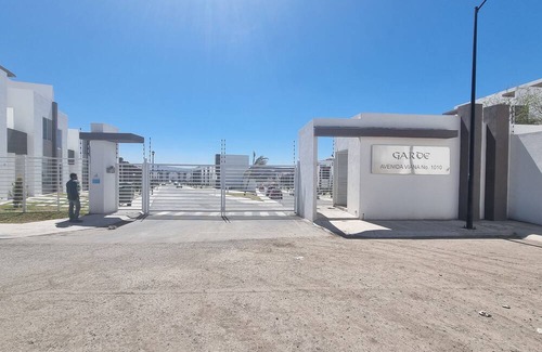 Queretaro Municipality House | Casa Amplia Garde