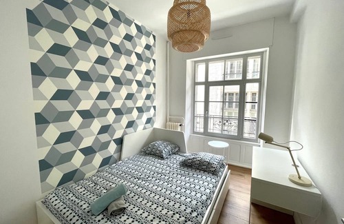 Besancon Old Town Apartment | Grand Appartement Coeur de Ville