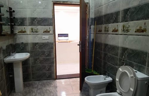 Bni Makada Apartment | Charming 1Bedroom Apartment with 2 Living Rooms Near Train Station & City Center