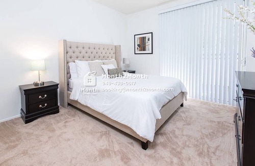 Airport Area House | Executive Suite on Scholarship #19