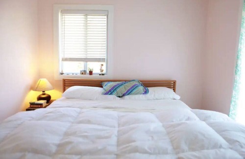 Clearwater Beach House | Sun Drenched East Hampton Springs Retreat with Private Beach Pass