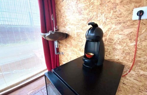 Municipality of Utrecht Boat Rental | Groene Pol 1 - Sustainable Stay on a Houseboat #1