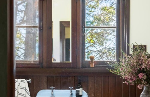Rosa Brook Cottage | Moonrise Cottage