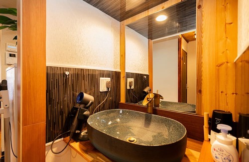 Shinkoiwa House | In Tokyo/NRT Airport Direct Arrive/For Family 5-10 people/Luggage storage