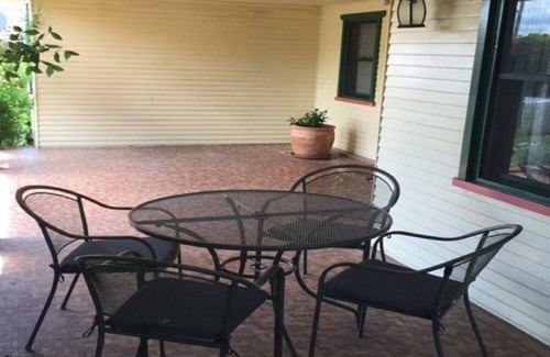 Armidale House | Coolamon on Marsh Armidale