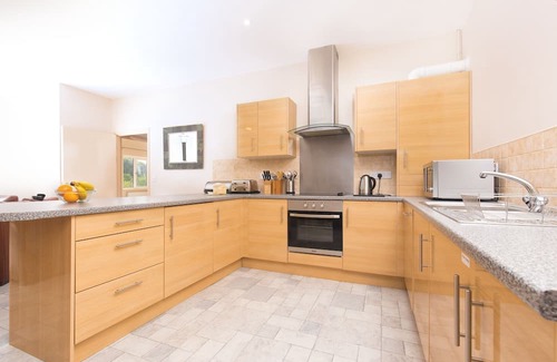 West Down Cottage | Lake view Cottage West Down