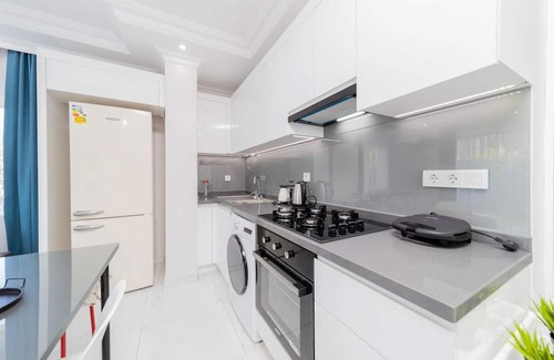 Altnkum Mahallesi Apartment | Cozy Flat w Garden 5 min to Beach in Antalya