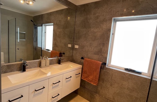 Kings Meadows House | Majestic Meadows