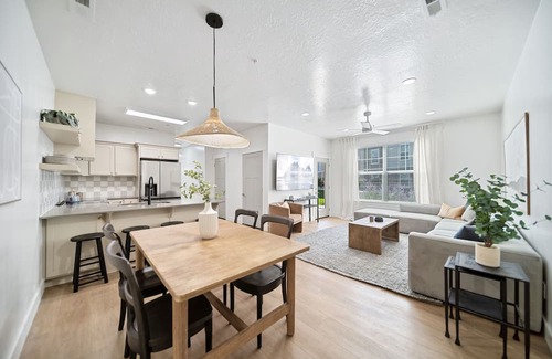 Vineyard Condo | Quiet Comfort: Cozy Suburban Apartment