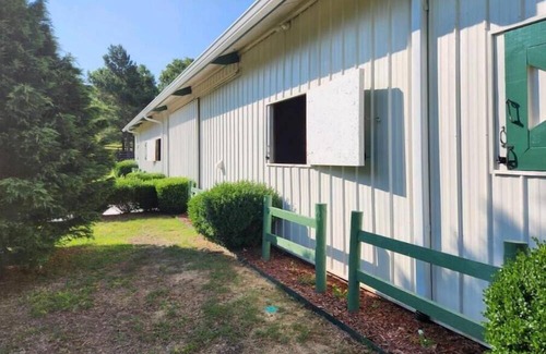 Alfred Other | VERY SPECIAL ANTIQUE FARMHOUSE AND MODERN HORSE BARN IN SOUTHERN MAINE