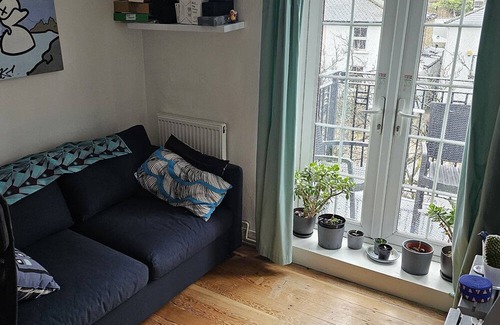 Thornton Apartment | Lovely flat in Brixton. Excellent location for exploring London.