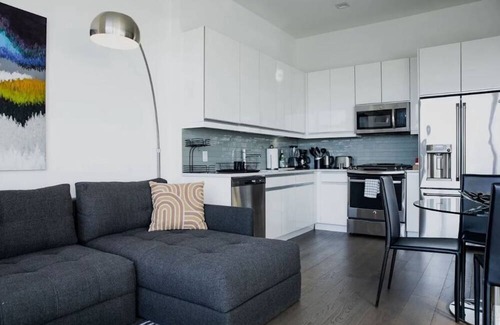 Union City Apartment | One Bedroom - One Bedroom Apartment, Sleeps 4