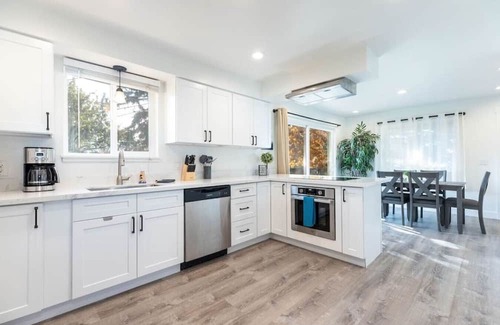 Cottonwood Heights House | Prvt Hot Tub, Close to Resorts!
