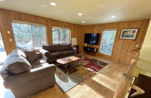 Upper Kingsbury House | Mountain Chalet Near Heavenly! Hot tub, cold plunge, sauna