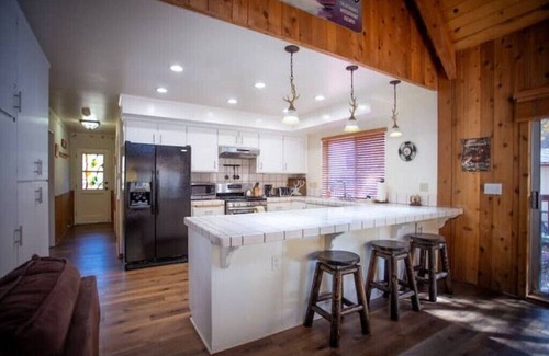 Lake Arrowhead Cabin | Entire Cabin in Lake Arrowhead