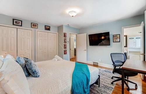 Ashbrook - Clawson Village House | Poolside Bungalow w/ Fire Pit Fun | Luxe King Suite