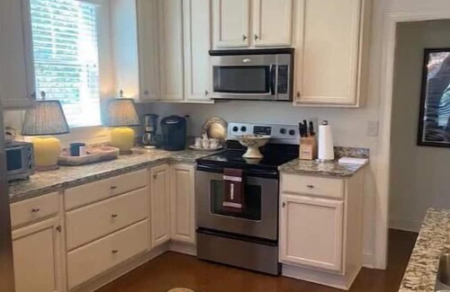 Reynolds Landing Cottage | The Masters Country Cottage