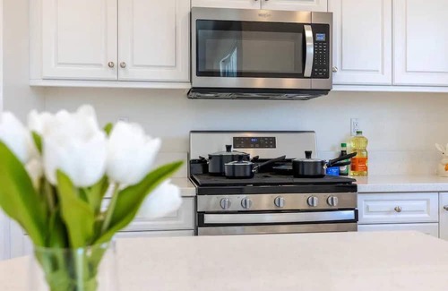 Upland House | Modern Elegance Meets Contemporary Comfortn