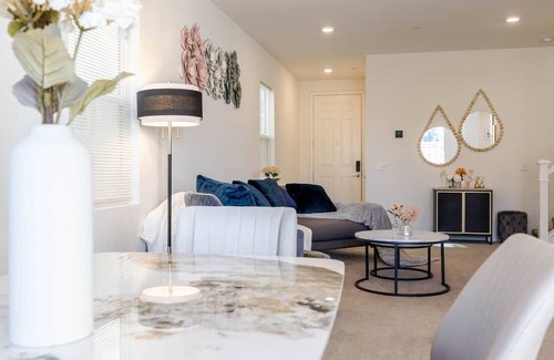 Upland House | Modern Elegance Meets Contemporary Comfortn
