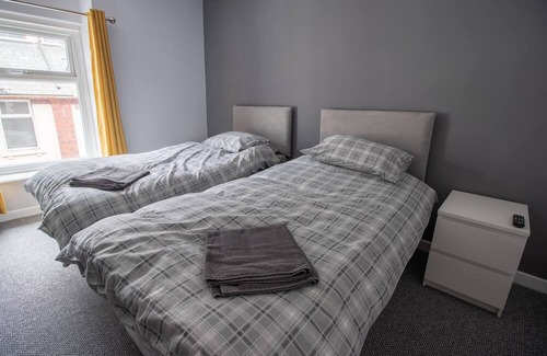 Newbridge House | Thorne House - 2 Bedroom Apartment