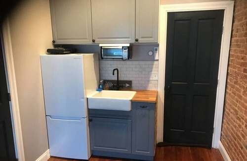 Upper Fells Point Apartment | Butchers Hotel - Port Side Suite- Roof top Skyline