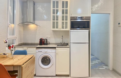 Centro Apartment | Charming Puerta del Sol Center - 6 bedrooms, 4 bathrooms