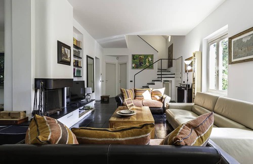 Besana in Brianza Villa | Villa Visconta - Four Bedroom Villa, Sleeps 8