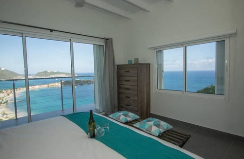 Indigo Bay Villa | Villa Kailani 4 bedroom with Stunning Ocean Views
