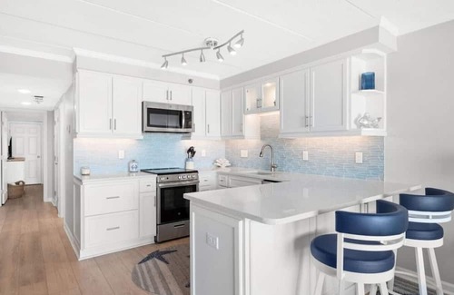 North Ocean City House | New! Oceanfront at Marigot Beach