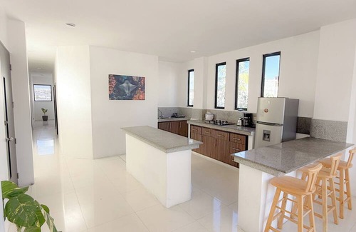 Bahia de la Academia Apartment | Large and elegant apartment.