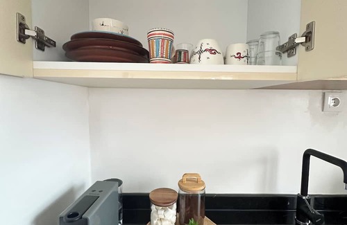 Hay El Farah Apartment | Quiet, bright apartment combining Moroccan craftsmanship and modern comfort.