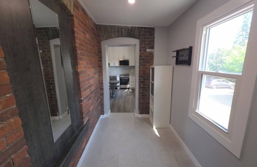 Orillia Apartment | Home away from home in Orillia