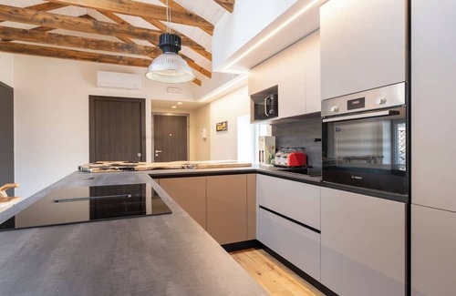 Calolziocorte Apartment | 4 Elements - Italian GuestHouse